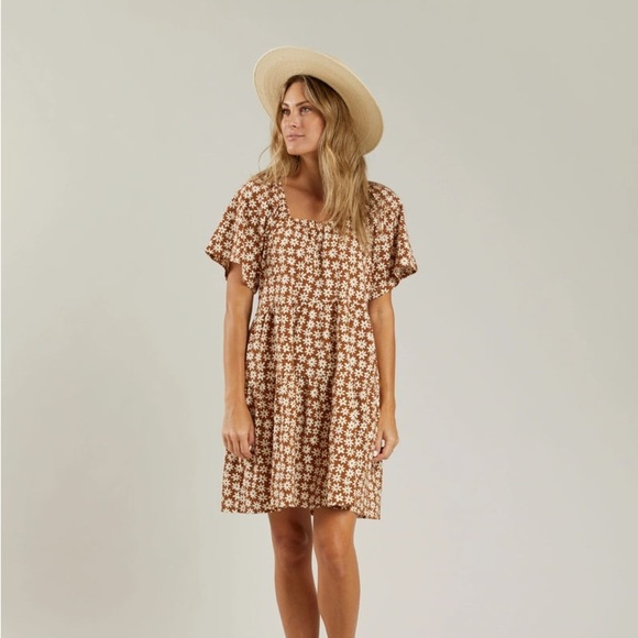 Rylee + Cru Dresses & Skirts - Rylee and Cru agness dress in daisy